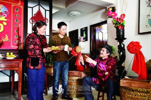 首部婺剧电视剧在横店开机拍摄,《鸡毛飞上天》演绎的义乌传奇-横店影视城旅游攻略网 首部婺剧电视剧在横店开机拍摄,《鸡毛飞上天》演绎的义乌传奇-横店影视城旅游攻略网